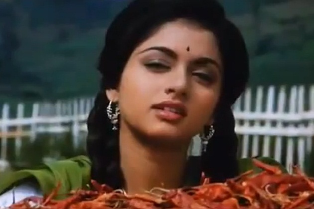 bhagyashree-in-maine-pyar-kiya.jpg